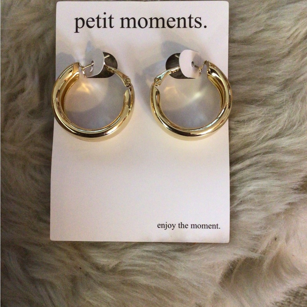 Sale! Petit Moments hoop earrings